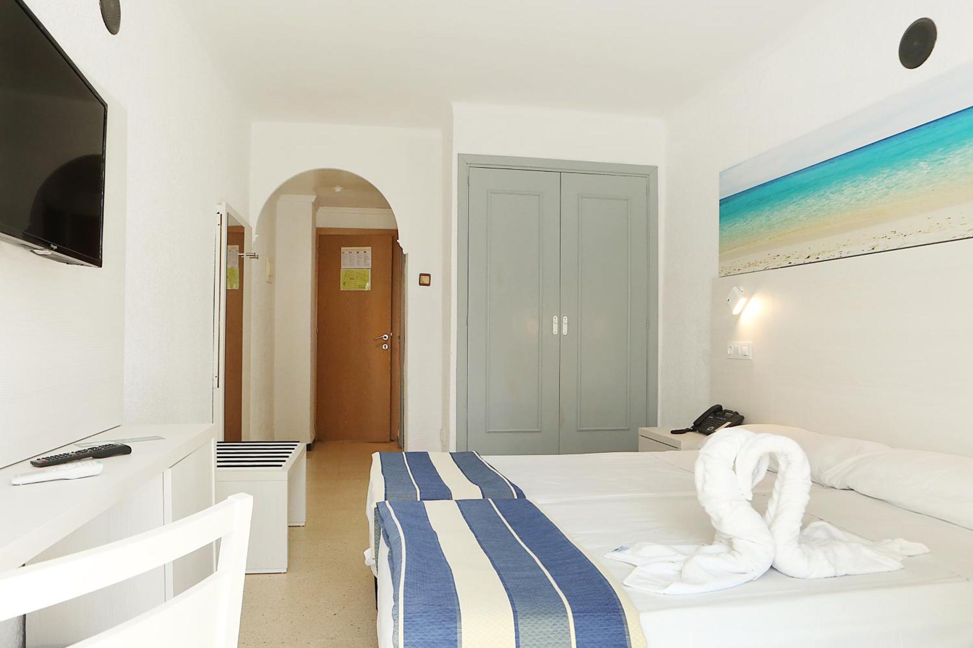 Cassandra Hotel